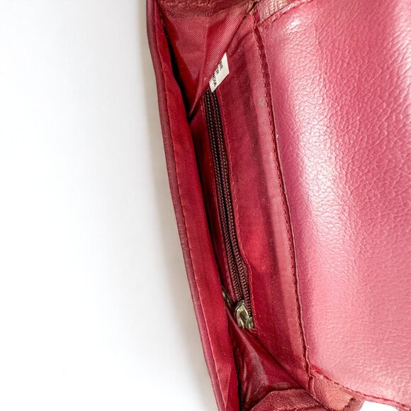 Vintage Burgundy Leather Chest Sling Crossbody Bag – Unisex Travel Utility Style - Picture 6 of 8